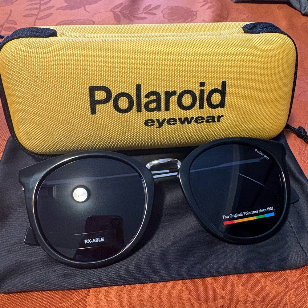 Polaroid Black Eyewear with Bright Yellow Case